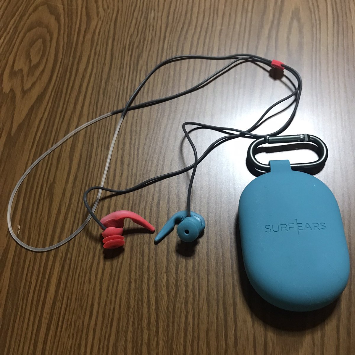 Rvision62's tweet photo. そういえば…
この前買った耳栓も試したぞい🤞🏽
付けた時の違和感もなく耳に海水も入らず…しかも普通の会話も聴き取れてなかなかの優れ物だった💞
ちょいとお高いのが玉に瑕だなぁ😅
#サーフィン #耳栓 #SURFEARS https://t.co/rbkrRwxHI9