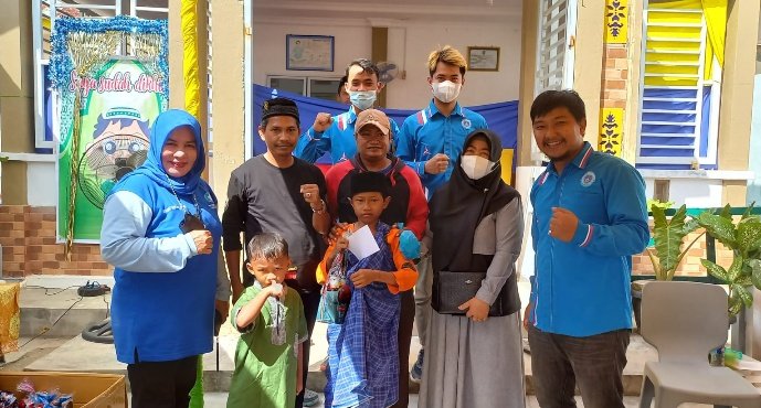 Rinaldi_melayu's tweet photo. Alhamdulillah acara Khitanan massal yang diadakan oleh Yayasan PERJAMU, bekerja sama Dengan Orsap @PDemokrat Yaitu @bmi_kepri dan PDRI KEPRI  berjalan dengan lancar , 
Buat adik-adik yang disunat semoga lekas Sembuh dan dapat bermain bersama teman-teman, https://t.co/4aK8KW05nx
