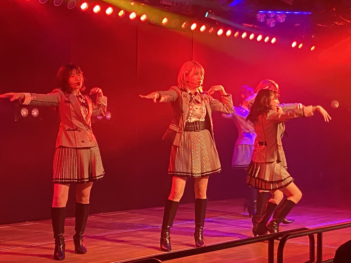 AKB48 13期生10周年特別公演 スタートしました🎉🎉🎉 ＼ 最初に披露
