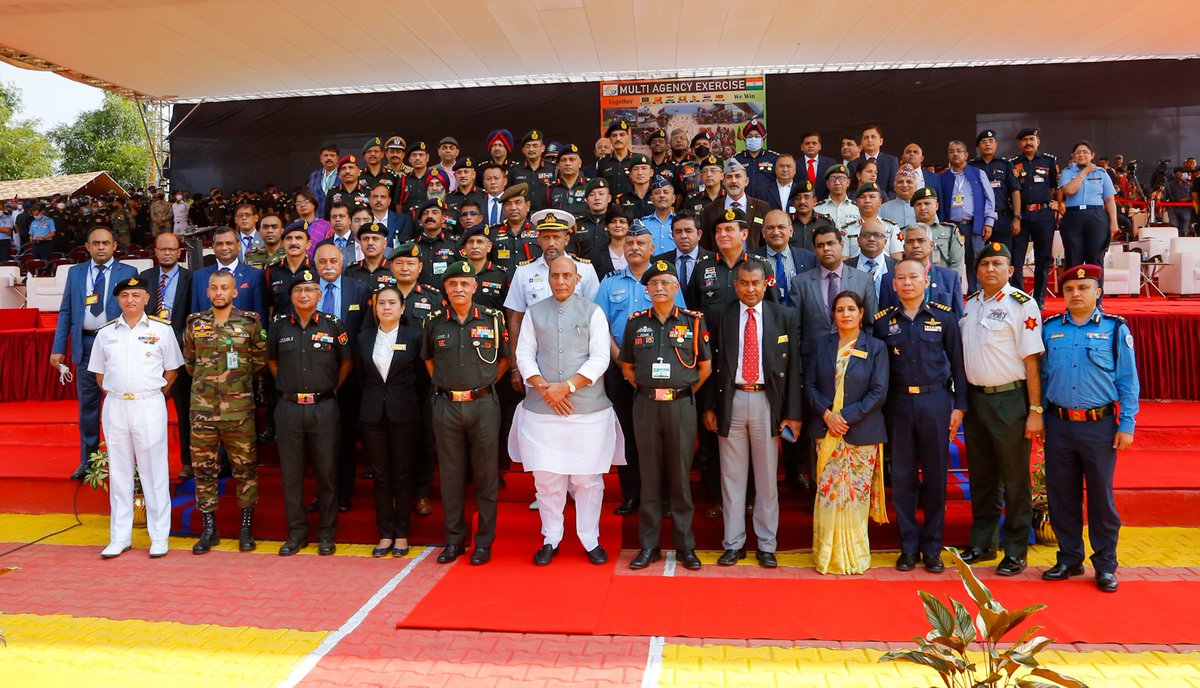 dprohyd's tweet photo. #PANEX-21
Raksha Mantri witnessed demonstration of the capabilities of the Indian Armed Forces to launch swift, coordinated and incremental relief efforts in case of occurrence of any natural calamity in a particular region. https://t.co/OO1rYHn5iV