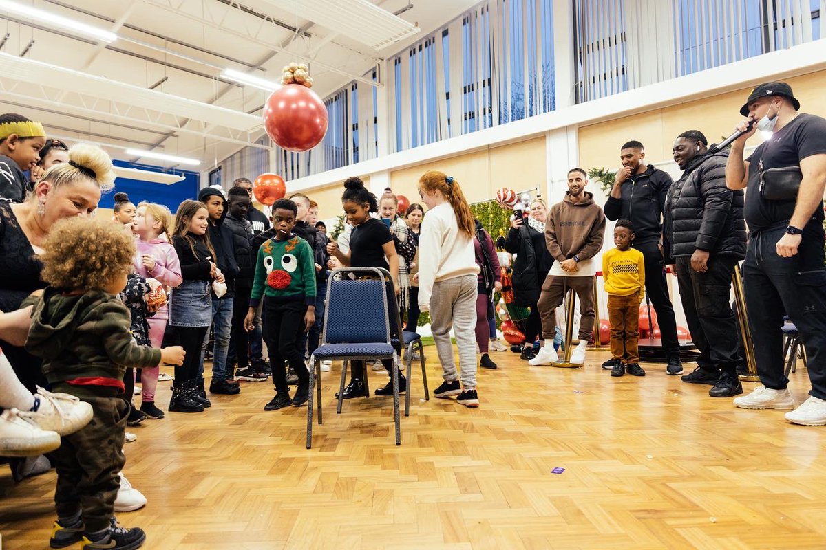 An old classic 🎶🪑