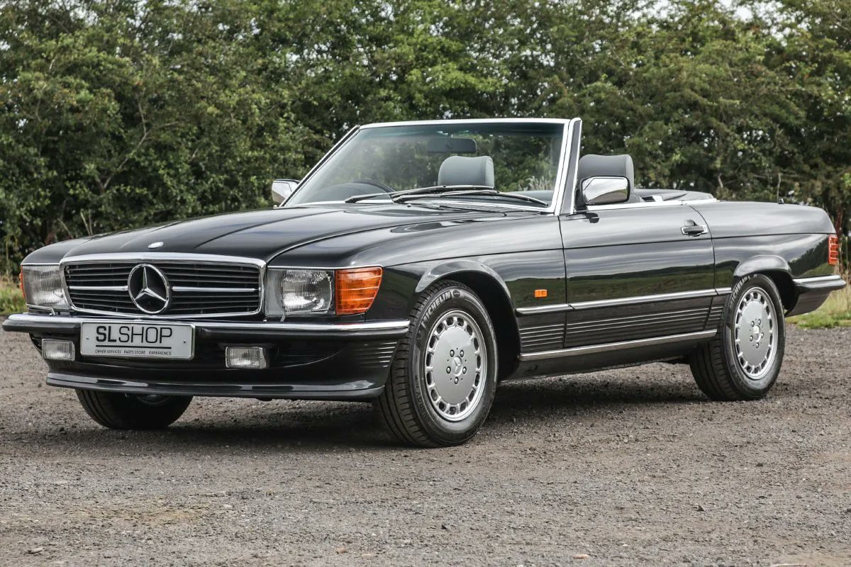 TheSLShop's tweet photo. This exceptional #420SL finished in Blue-Black Metallic (199) is simply divine. Featuring optional leather and rear seats, an outside temperature gauge and after-market air conditioning, this 420 SL is primed for a new era of ownership.
https://t.co/cHK2POQQz1
#SLSHOP https://t.co/s5v2D5bAMz