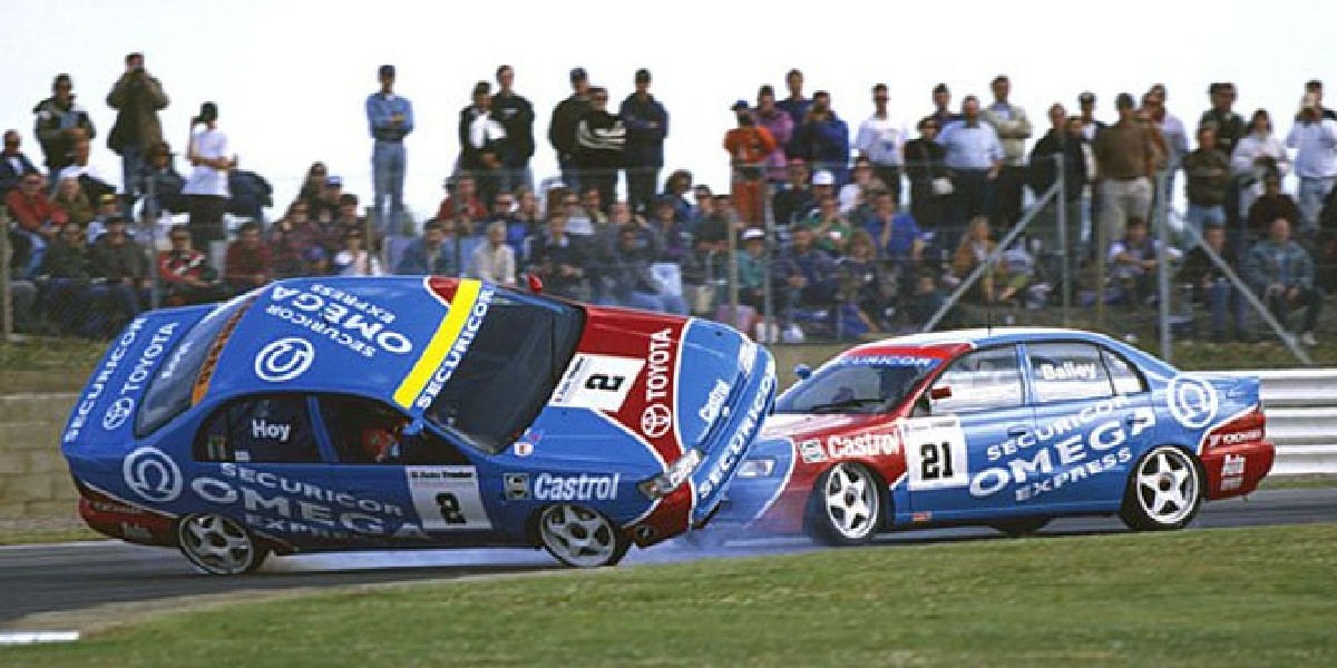 ToyotaUK's tweet photo. "The car upside down is a Toyota." 🎁 Do you remember this iconic @BTCC moment? 🎄#Day21 #AdventCalendar #ChristmasCountdown https://t.co/Jxi8k0Xskq