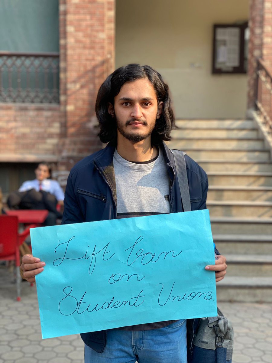 PSCollective_'s tweet photo. آج گورنمنٹ کالج یونیورسٹی لاہور کے ساتھیوں نے پنجاب یونیورسٹی میں جینڈر سٹڈیز ڈیپارٹمنٹ جمعیت کے ناظم کی جانب سے طالبہ کے ساتھ زیادتی کی کوشش کے خلاف پوسٹر کمپین کی۔ جس میں مطالبہ کیا گیا کہ انتظامیہ جمعیت کی حمایت بند کرے اور ہراسگی پالیسی کااطلاق یقینی بنایاجائے
#ShameOnIJT https://t.co/f9oIGq2QMX