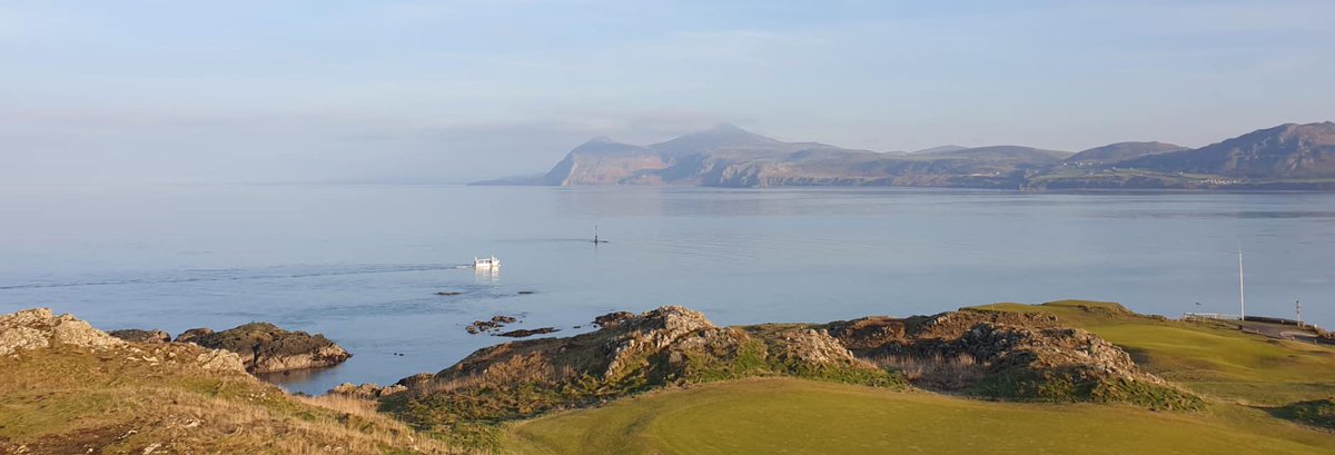 Nat_Coastwatch's tweet image. An amazing view from NCI Porthdinllaen.

It's a great reminder of how lucky our volunteer watchkeepers are to be able to enjoy such wonderful sights.

#ViewFrom #EyesAlongTheCoast