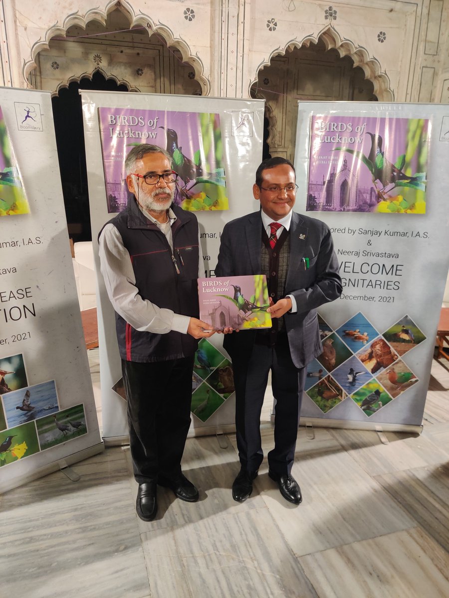 BloomsburyIndia's tweet photo. #BirdsOfLucknow by @skumarias02 & Neeraj Srivastava was launched at the Nawab Wajid Ali Shah Zoological Garden.
Former director of Bombay Natural History Society Dr Asad Rahmani, Director General of Police, UP Mukul Goel, IPS among other senior dignitaries were also present. https://t.co/mXeHEGBTbt