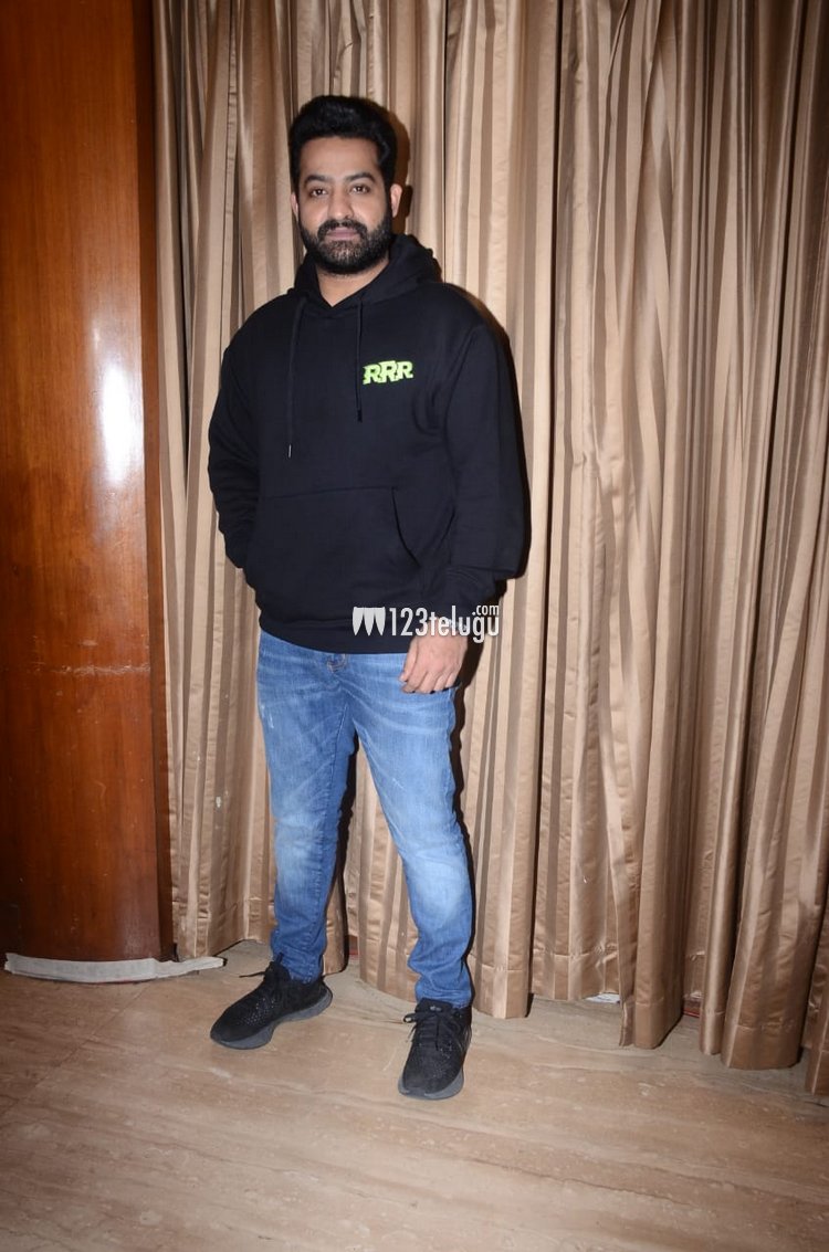 123telugu's tweet photo. Latest Photos : #JrNTR
 during #RRR promotions

https://t.co/I3xuxmE91q

#123telugu https://t.co/l872Cq9JKl