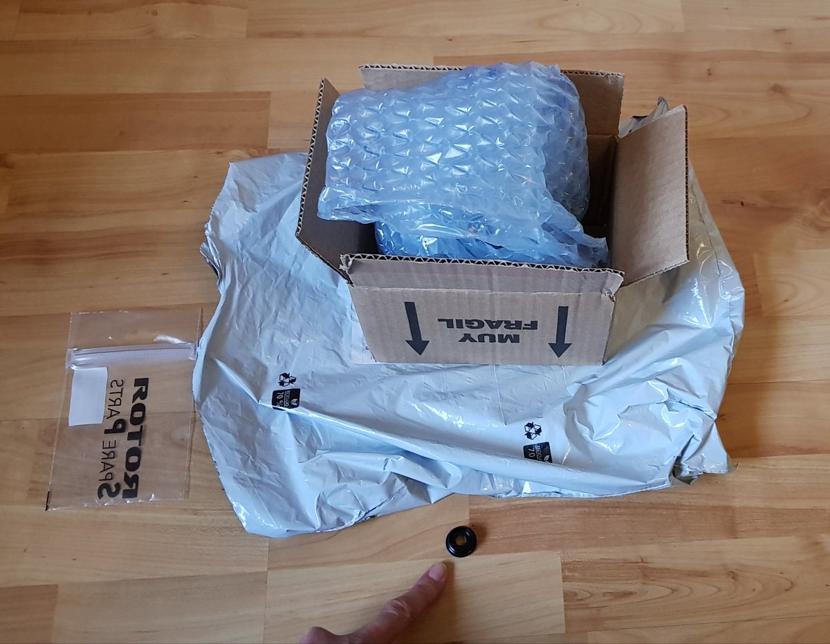 bardabunga's tweet photo. Hmm, @bikeinn , did no one at any point think this packaging was a bit excessive? https://t.co/7b4QGAKHL9
