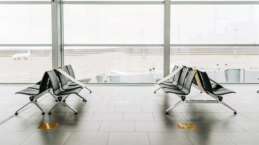 Ongoing travel bans could cost SA R25 billion and more than 200,000 jobs, says tourism group businessinsider.co.za/europe-travel-…