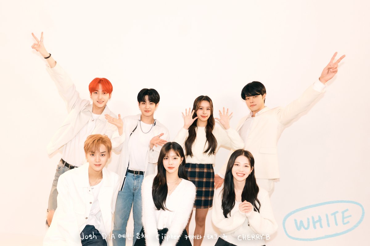 themuzeent's tweet image. [ THE MUZE ]
CHRISTMAS PROJECT : WHITE (cover.)

COMING SOON

#Josh #CherryB (@THEMUZE_Cherryb)
#DIA #예빈 #은채 (@dia_official) 
#Ciipher #케이타 #태그 #원 (@RAIN_Ciipher)