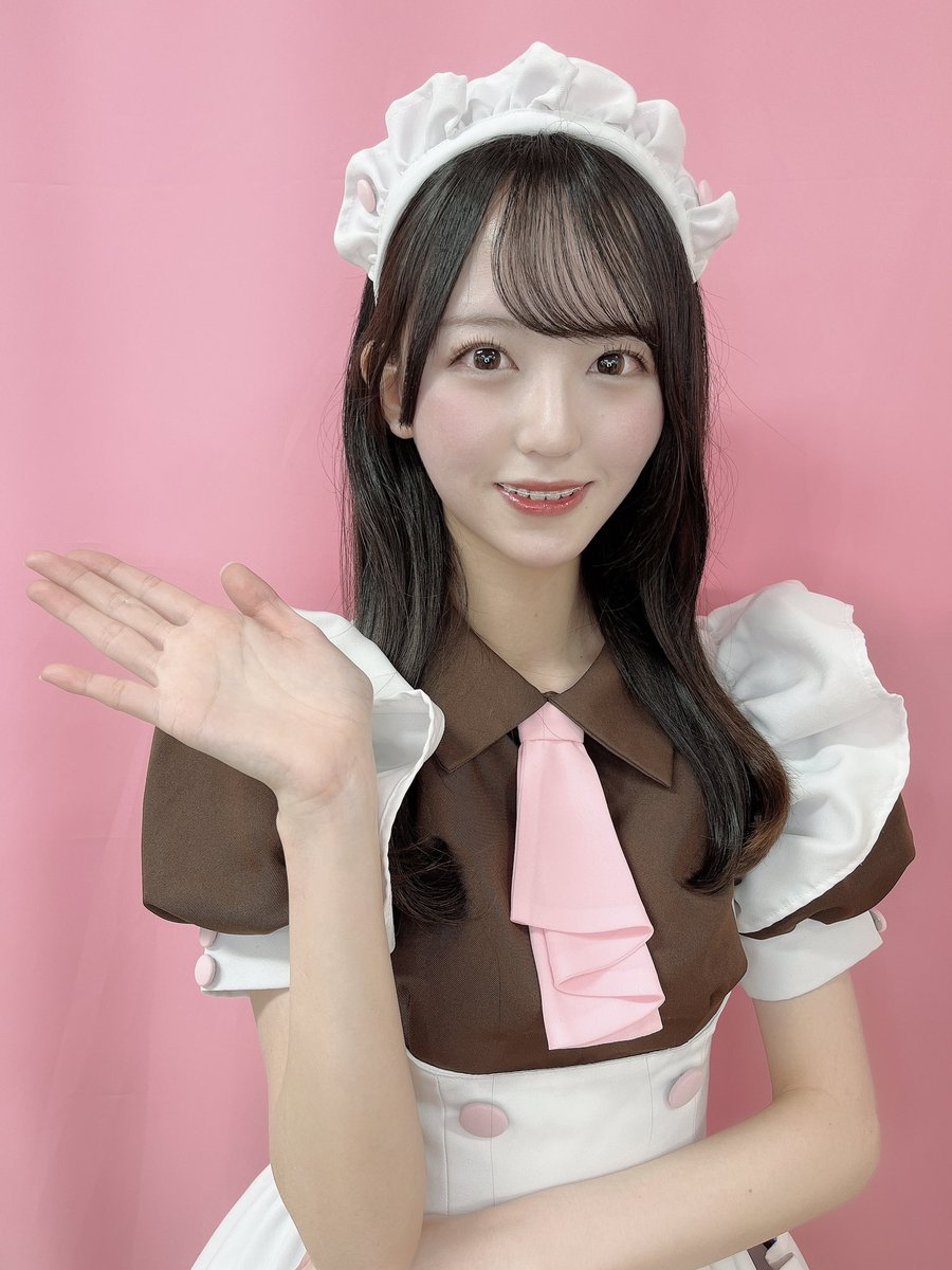 あっとほぉーむカフェ 本店4階 おかえりなさいませ、ご主人様・お嬢様 