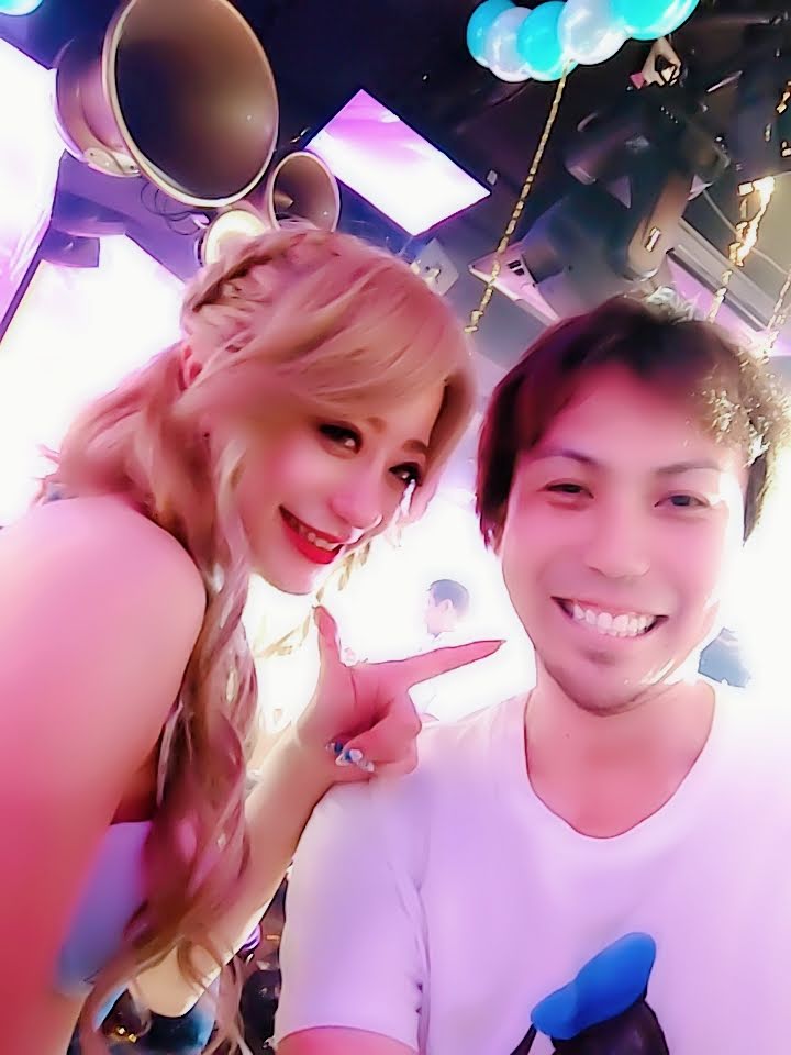 malkwer's tweet photo. おれとまりんのいまむかし。
言いたいことありすぎるから一言だけ、ありがとう。
#バーレスク大阪 https://t.co/NI7psZ5Mka