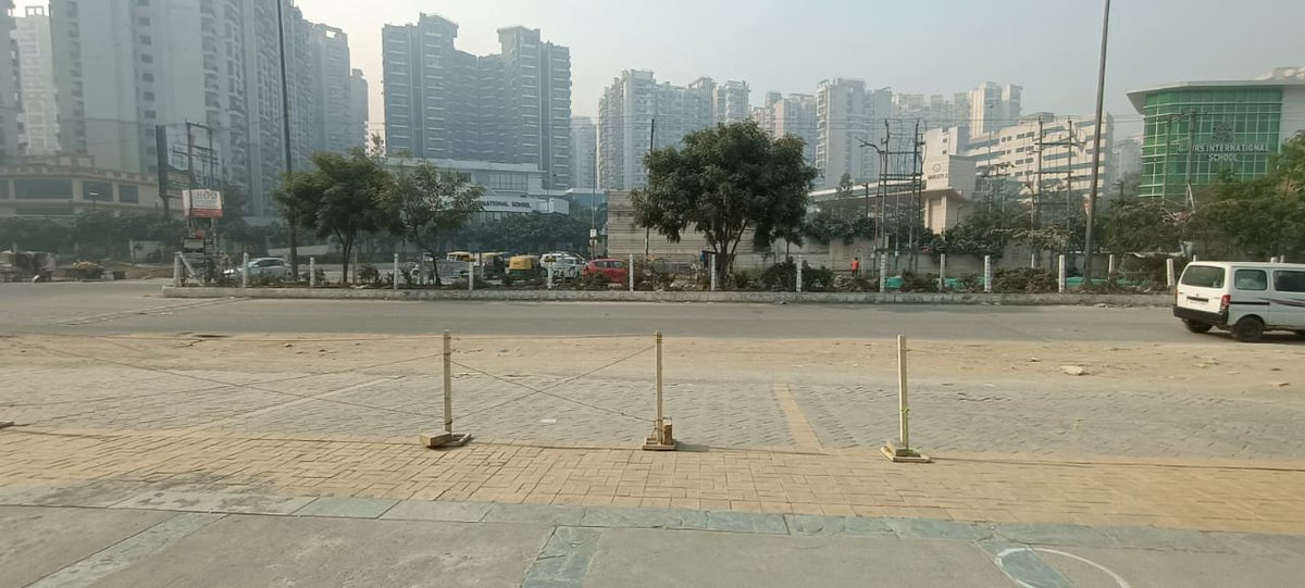 dr_priyanka31's tweet photo. @dmgbnagar Sir, kindly see these pictures. There was a ramp outside #TheManthanSchool, Gr No, West, which was demolished by the authorities stating that they will make a cycle stand. It's been more than 4-5 months, 1/2 @OfficialGNIDA @CeoNoida https://t.co/oZhZDTAG93