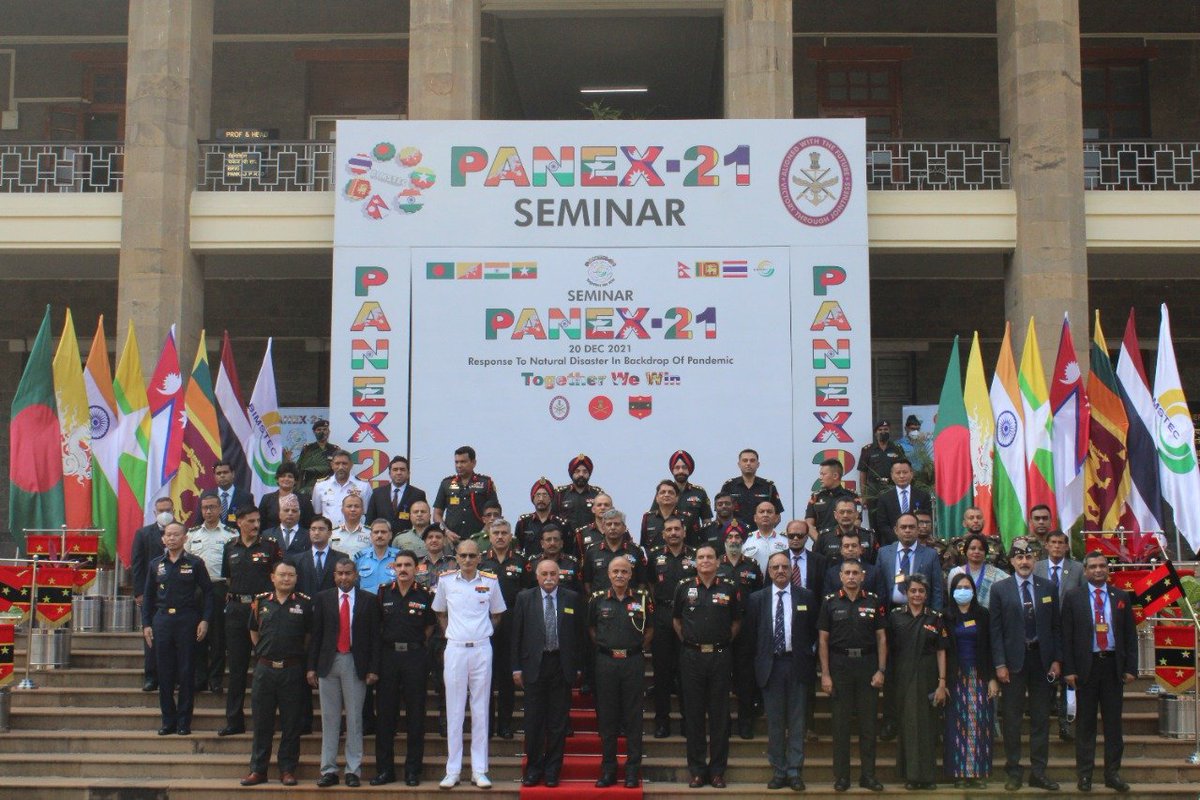 PIBMumbai's tweet photo. #PANEX21 हा बहु संस्था अभ्यास पाहण्यासाठी मी आज पुण्यात आहे. 

#PANEX 21 हा BIMSTEC देशांनी भाग घेतलेला HADR अभ्यास आहे.

BIMSTEC क्षेत्रामध्ये सांस्कृतिक बंध मजबूत करून समविचारी राष्ट्रांमध्ये भागीदारी निर्माण करण्याची क्षमता आहे.- @rajnathsingh 

📹https://t.co/j20rsL3mnr https://t.co/FPFfGNGQba