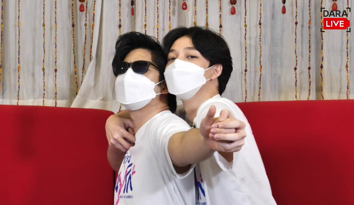 วายุธนู 🤣

#DaraLivexGenYss2 #GenYss2Roadshow 
#dunromch #บาสเด็กอ้วนที่แท้จริง
#GenYSS2 #ดุลบาส