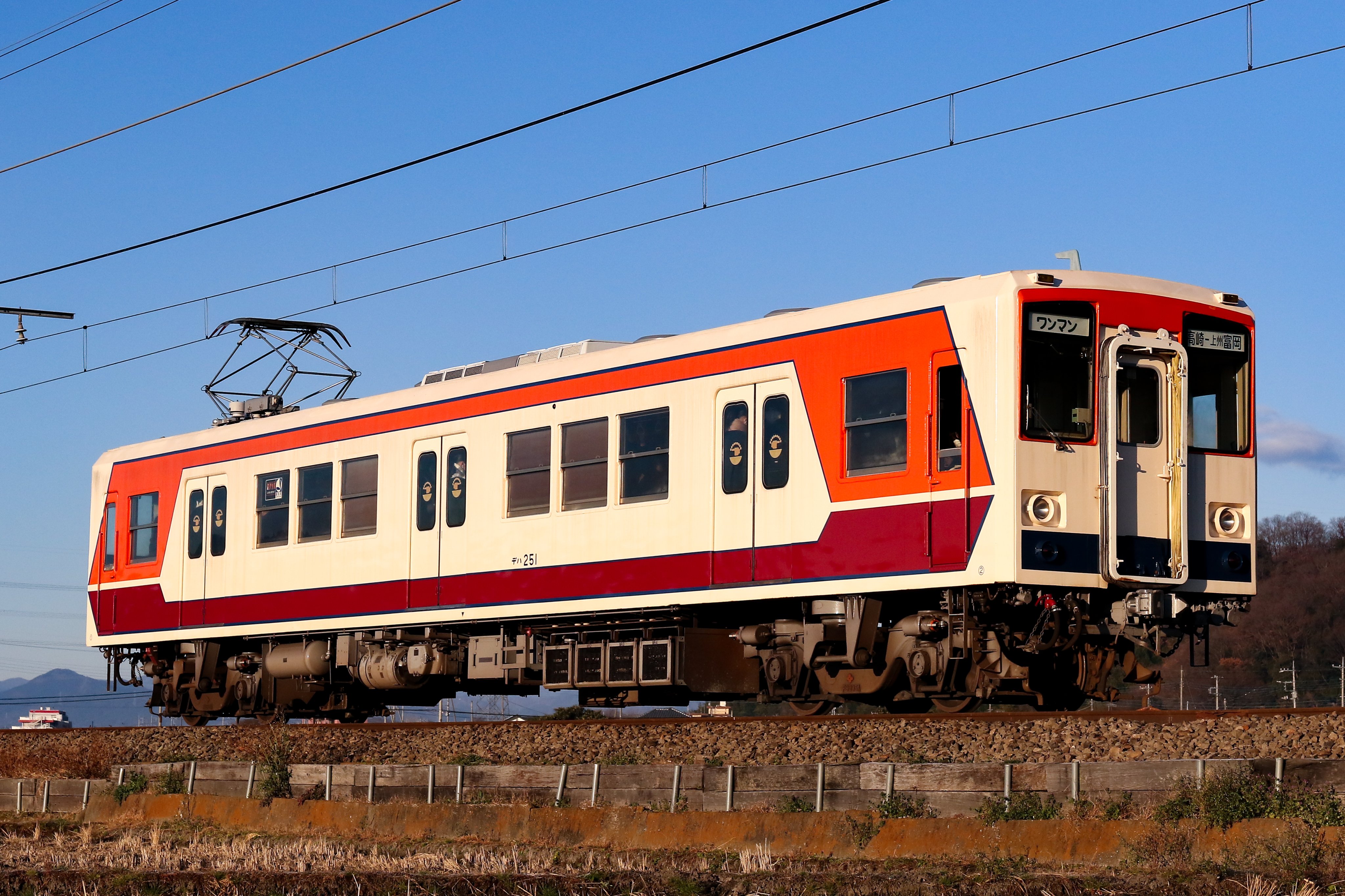 東運 on X: 