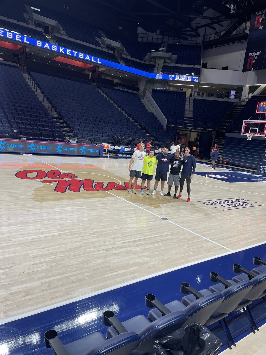 Samford MBB Managers tweet media