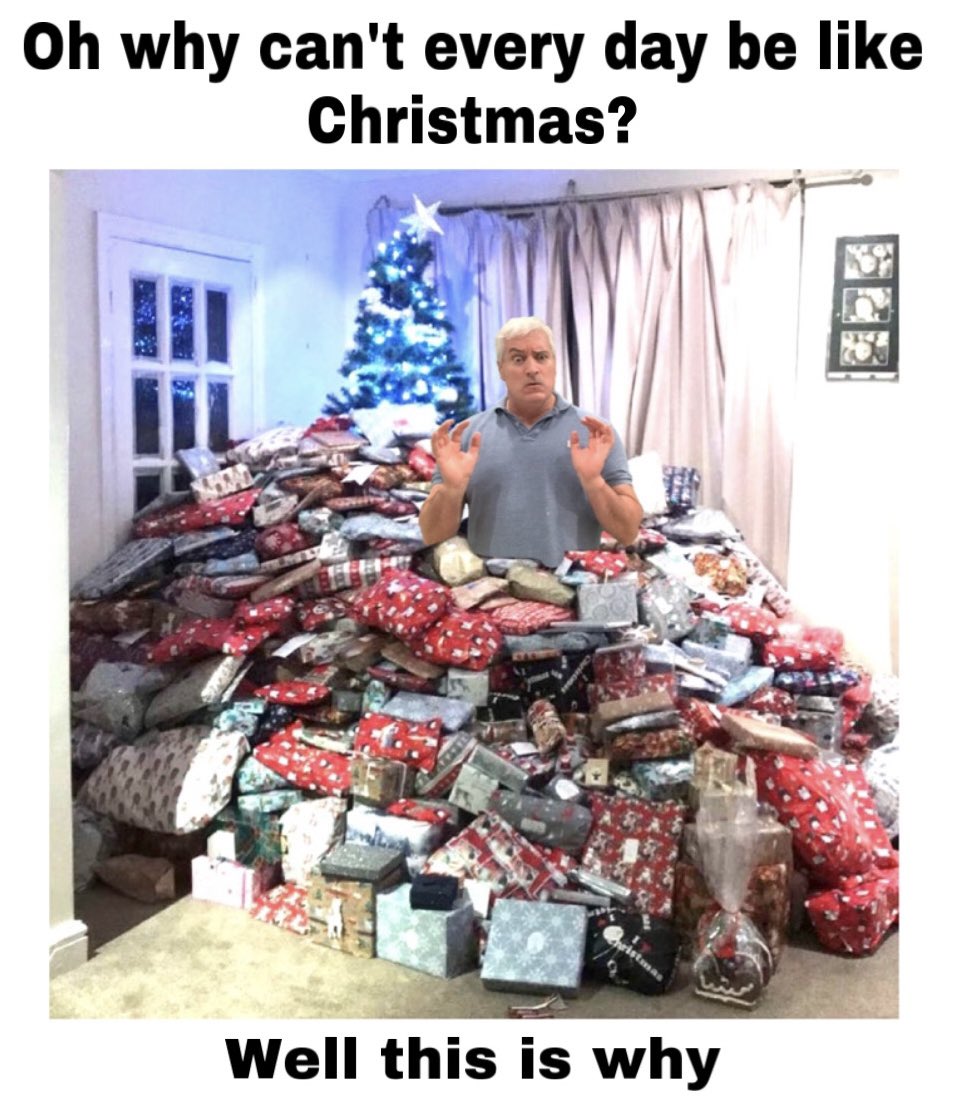 #ifeverydaywaslikechristmas #christmas #christmasmemes #christmasmeme #christmaspresent #christmaspresents #elvis #elvispresley