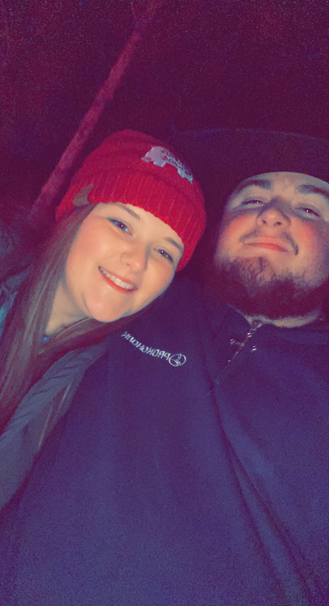 fattt_dubbb's tweet photo. From one of the few selfies i have of us till one of the most recent ones I have. Yet you’re just as beautiful as you were the day we met. Happy birthday baby doll, I love you more than anything❤️ https://t.co/nyD6J5uYmX