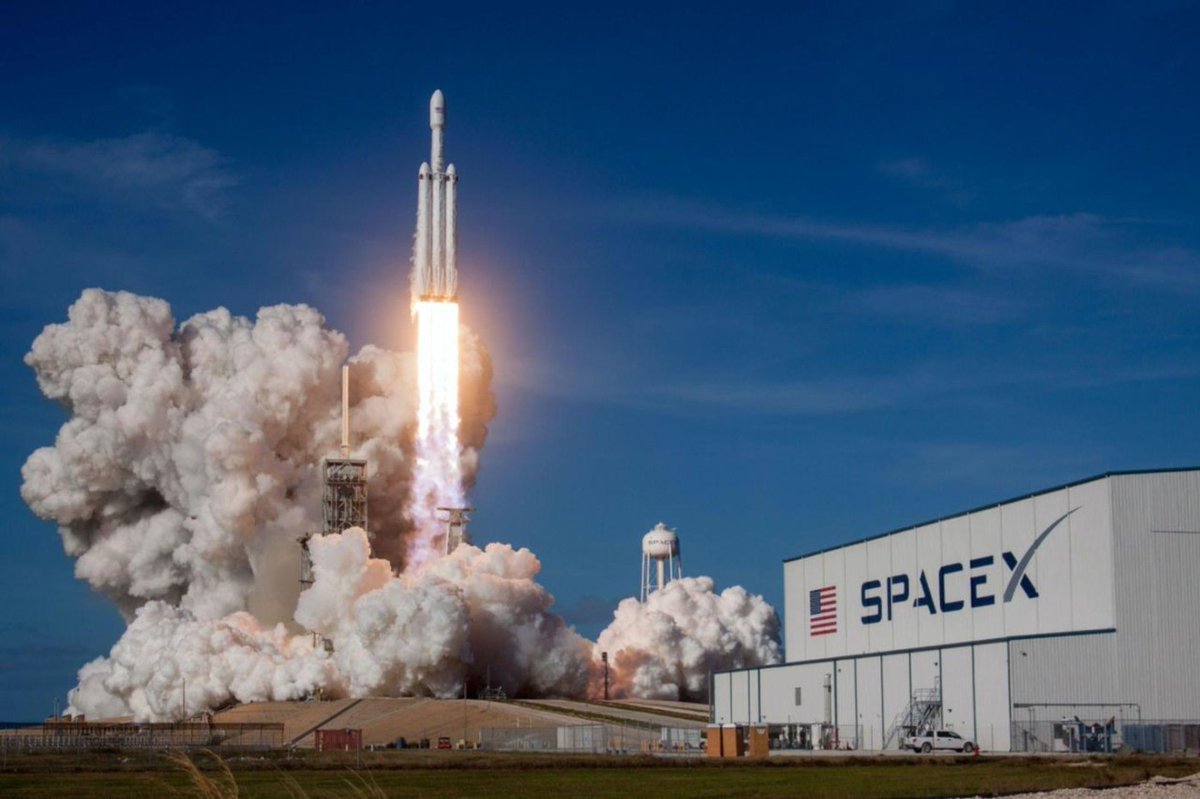 JournalDuGeek's tweet photo. Elon Musk veut capturer le CO2 atmosphérique pour faire voler ses fusées https://t.co/WnTS5ft9Wl #News https://t.co/rCkTSXRfql