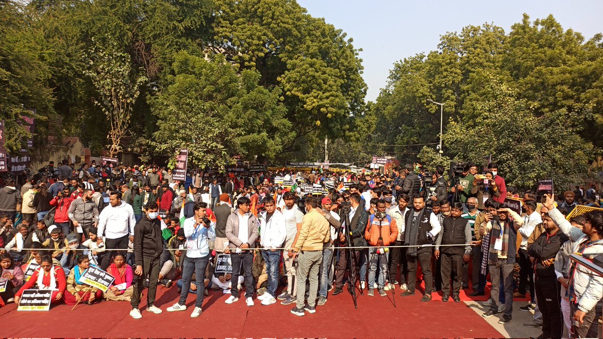 देश की बात फाउंडेशन, द्वारा दिल्ली में 19 दिसंबर 2021 को जंतर मंतर में "राष्ट्रीय रोजगार नीति" बनाने के लिए "रोजगार संसद" आयोजित किया गया। जिस में RYA की ओर से दिल्ली संयोजक <a href="/Farhan_Ahmad586/">Farhan Ahmad</a> ने रोज़गार के सवाल पर चल रहे आंदोलनों पर अपनी बात रखी!