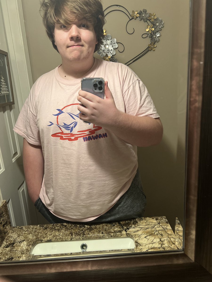 jkrfctr's tweet image. Been a bit! It’s a good hair day :)