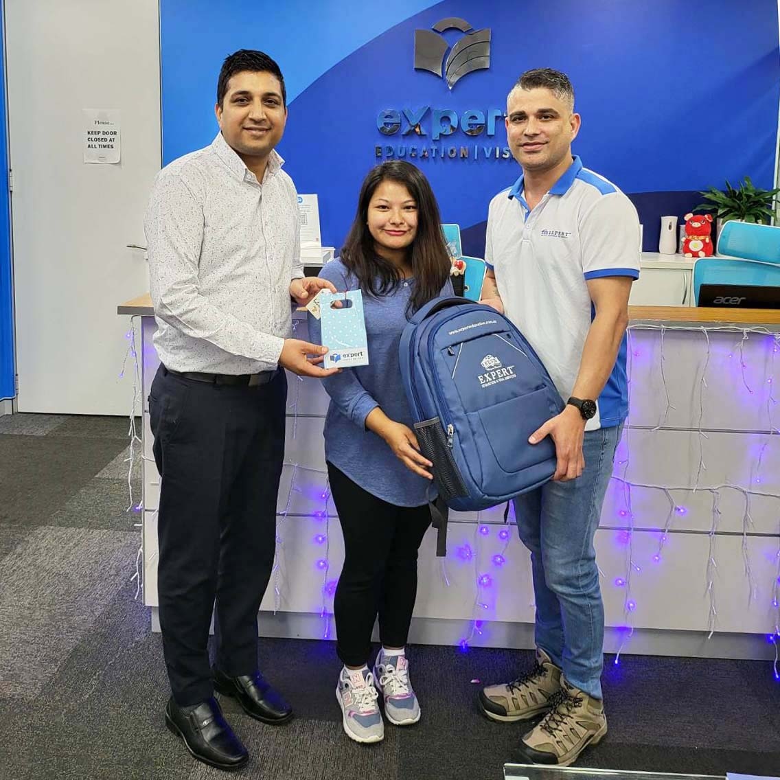 eevsHQ's tweet photo. We are ecstatic to welcome our students to Australia! We hope your education journey is smooth and your stay in Australia is fulfilling. We are with you every step of the way.

Merry Christmas and a Happy New Year 2022. https://t.co/8UtIPokVA6