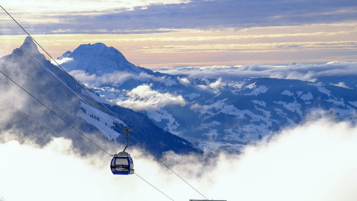 UFT / FTV (@uft_ftv) on Twitter photo Les stations de #ski des #Préalpes fribourgeoises proposent des infrastructures adaptées aux #familles et à prix doux! Skier en toute simplicité durant la période des fêtes ❄️ Bulletin d'enneigement en ligne bit.ly/30MaIUl @La_Gruyere <a href="/PaccotsEtRegion/">Paccots et Région</a> <a href="/CharmeyTourisme/">Charmey Tourisme | ch</a> Les stations de #ski des #Préalpes fribourgeoises proposent des infrastructures adaptées aux #familles et à prix doux! Skier en toute simplicité durant la période des fêtes ❄️ Bulletin d'enneigement en ligne bit.ly/30MaIUl @La_Gruyere <a href="/PaccotsEtRegion/">Paccots et Région</a> <a href="/CharmeyTourisme/">Charmey Tourisme | ch</a>