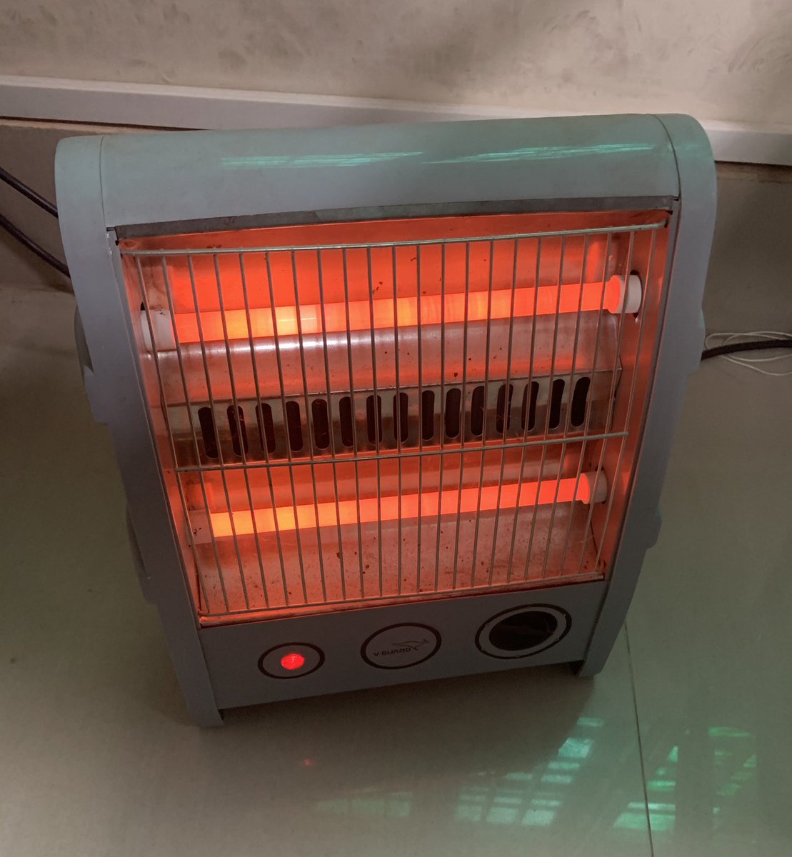 cbm2577's tweet photo. When outside temperatures are chilling 🥶🥶🥶, I am thankful to @CgdBHU to have provided this to all staff for work. #labstories https://t.co/ccSmZKPSJl