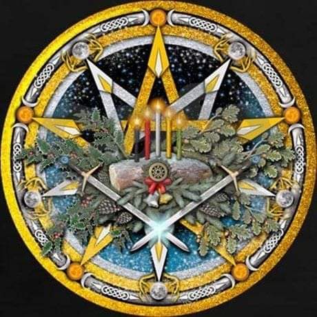 TheNatureMage's tweet photo. Happy Yule and Solstice Blessings 🧙‍♀️🎄☀️ https://t.co/xFFH8zRoDJ