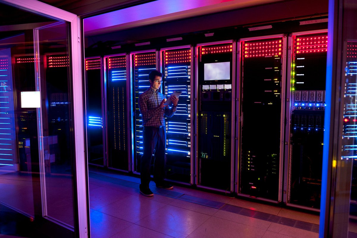 HPE_France's tweet photo. Vous souhaitez augmenter la capacité de vos Datacenters , optimiser la performance et réduire les coûts, alors découvrez pourquoi Caélis datacenter a choisi des serveurs #HPE équipés de processeurs #AMD pour son #datacenter. 

➡ https://t.co/c0vpsFHmrA

#agility https://t.co/kl2BXabNHS