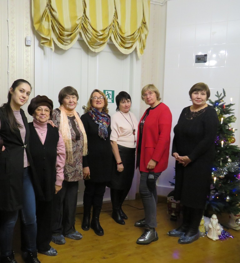 buninefr's tweet photo. 18.12.2021 г. Открытие выставки "Бунин. Эмиграция. Творчество". Встреча с зав.отделом культуры Российского Зарубежья ГБУК г. Москвы "Дом русского зарубежья им. А. Солженицына" Т.В. Марченко. https://t.co/274H5aaAjy
