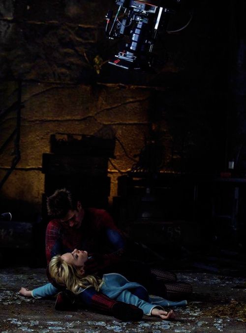 Aurlizzie's tweet photo. "I lost gwen. my… she was my mj. i couldn't save her. i’m never going to be able to forgive myself for that" 

#SpiderManNoWayHome https://t.co/aI1aOUvFgo