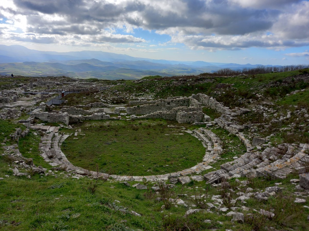 felipelcid's tweet photo. Corsetta su percorso trail con area archeologica inclusa! #Montejato #Sicilia https://t.co/RRCtLf4K19