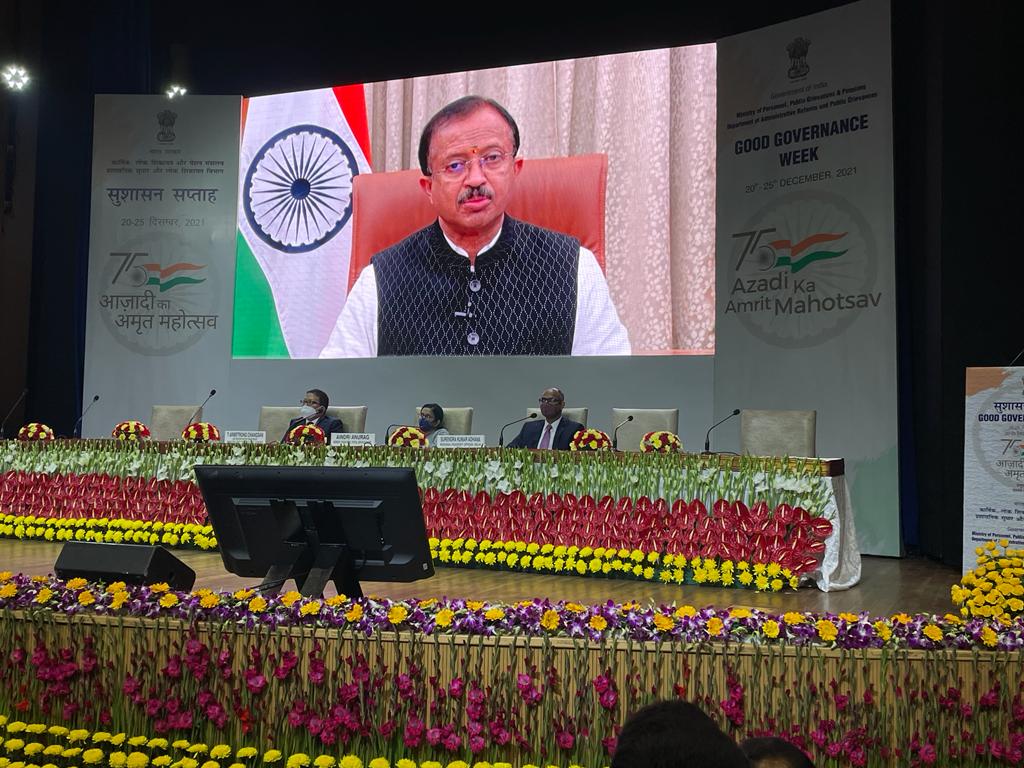PassportSeva Support (@passportsevamea) on Twitter photo Hon’ble MOS Shri V Muraleedharan addressing on the occasion of Good Governance Day in MEA on 21st December 2021 during Good Governance Week @SecySanjay @ctopassportseva <a href="/MEAIndia/">Randhir Jaiswal</a> Hon’ble MOS Shri V Muraleedharan addressing on the occasion of Good Governance Day in MEA on 21st December 2021 during Good Governance Week @SecySanjay @ctopassportseva <a href="/MEAIndia/">Randhir Jaiswal</a>