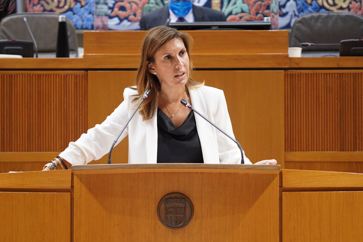 Cs_Aragon's tweet photo. 👉Aquí os dejamos algunas enmiendas #liberales para la provincia de Huesca:

✅Un plan de la nieve
✅Atraer empresas a Walqa
✅Mejorar e impulsar la hostelería 

🗣️ @JaraBernues "Las enmiendas de @Cs_Aragon ayudarán a #Huesca a aumentar su competitividad y a asentar jóvenes" https://t.co/vbTTUCVwKU