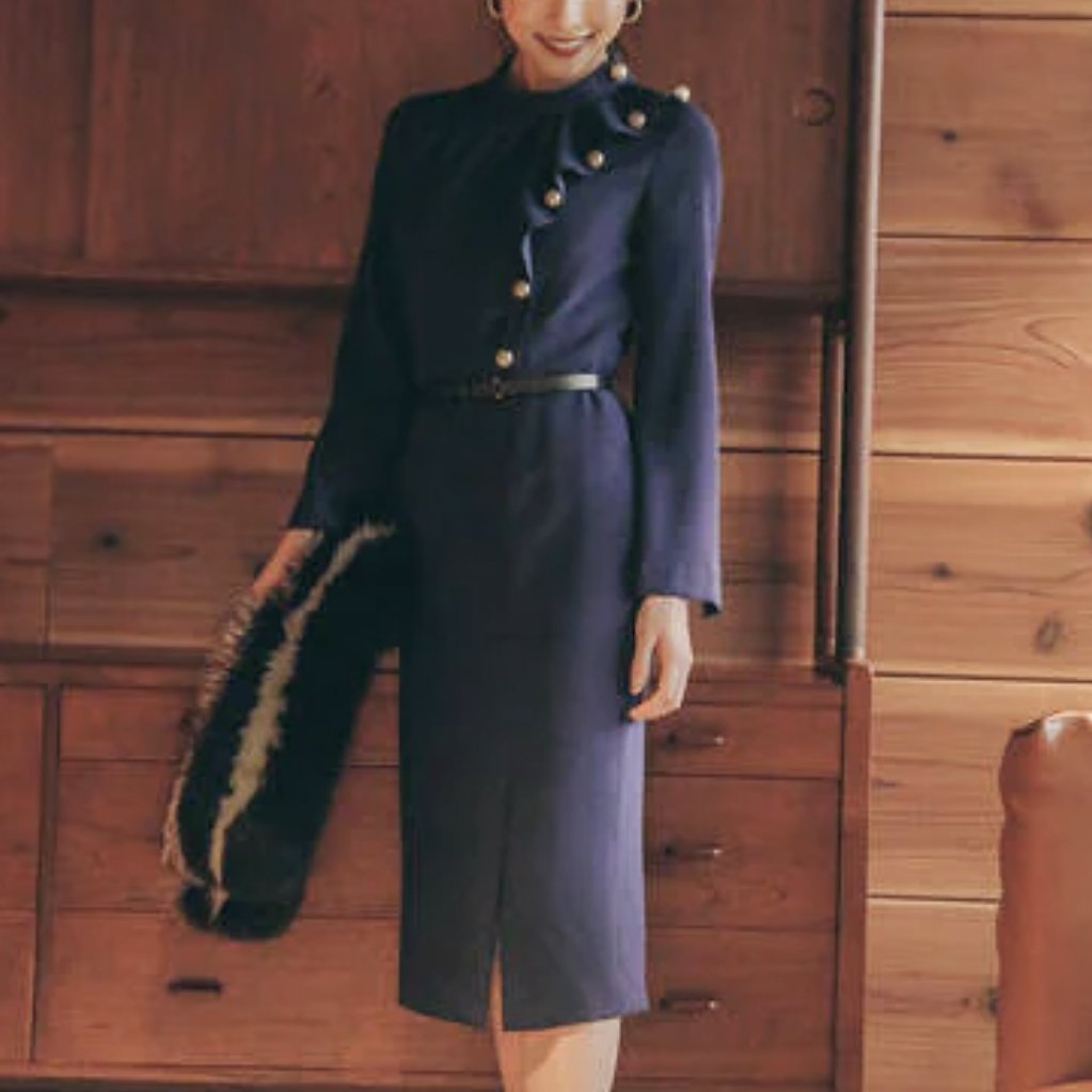 加藤綾子 さん衣装】 📺12/21 #LiveNewsイット/ 只今放送中『Live