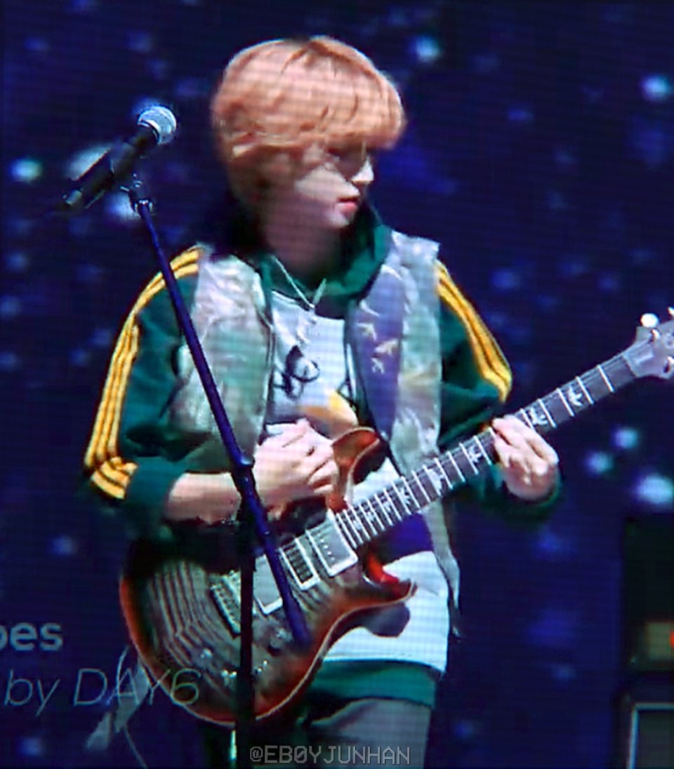 🎸⛓
#JunHan #준한 #형준한 #XdinaryHeroes