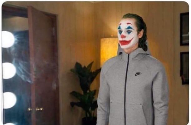 IcedKnife's tweet photo. Me waking up at 8 am to go to work when there’s an 8 year old that sold his NFT of an ape equivalent to my 5 year salary https://t.co/UjYh0c2VQZ