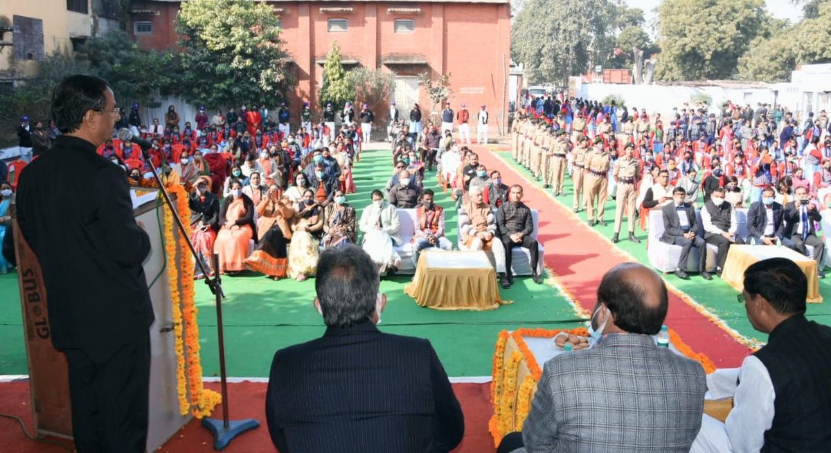 drdineshbjp's tweet photo. जनपद आगरा मे फतेहाबाद,एत्मादपुर,फतेहपुर सीकरी,बलदेव, छाता,गोवर्धन शिकोहाबाद में कुल 7 करोड़ 32 लाख से नवनिर्मित माध्यमिक विद्यालय का लोकार्पण एवं फिरोजाबाद टुंडला में  7 करोड़ 47 लाख की लागत से निर्मित होने वाले महाविद्यालय का शिलान्यास किया । https://t.co/SE1PO7NJd8