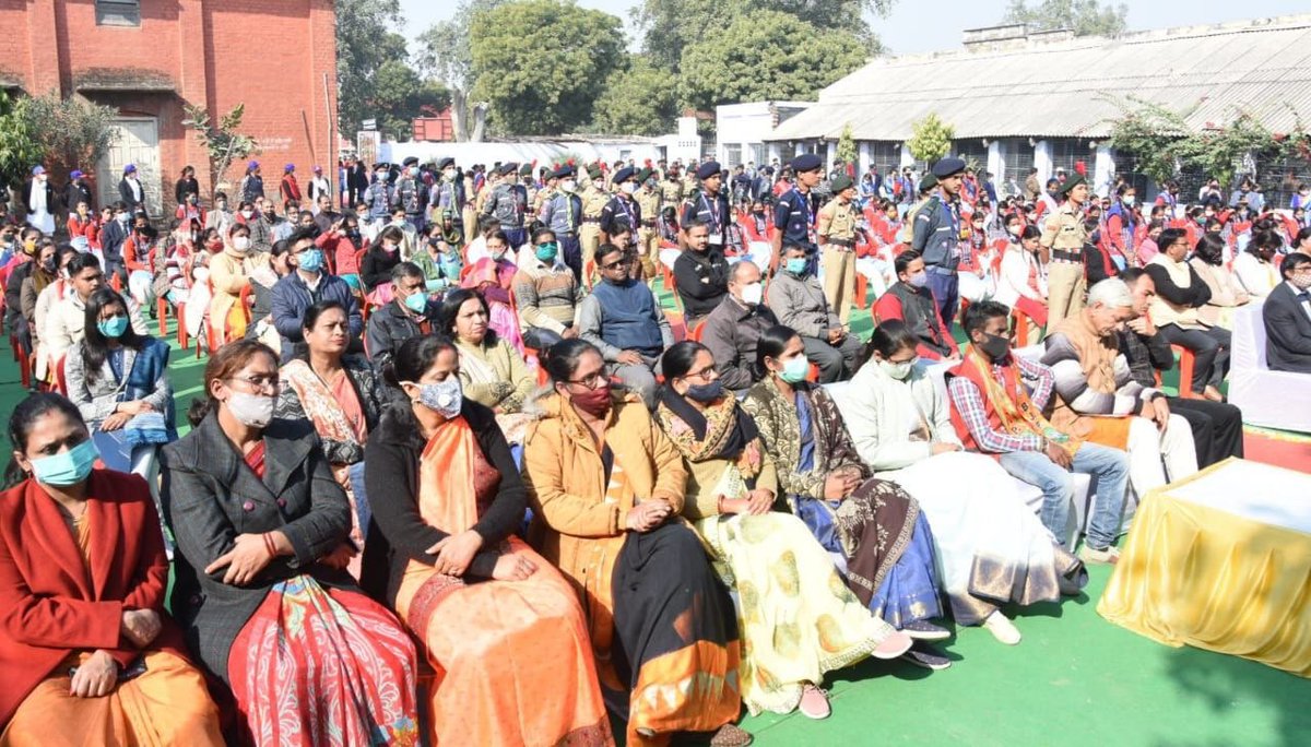 drdineshbjp's tweet photo. जनपद आगरा मे फतेहाबाद,एत्मादपुर,फतेहपुर सीकरी,बलदेव, छाता,गोवर्धन शिकोहाबाद में कुल 7 करोड़ 32 लाख से नवनिर्मित माध्यमिक विद्यालय का लोकार्पण एवं फिरोजाबाद टुंडला में  7 करोड़ 47 लाख की लागत से निर्मित होने वाले महाविद्यालय का शिलान्यास किया । https://t.co/SE1PO7NJd8