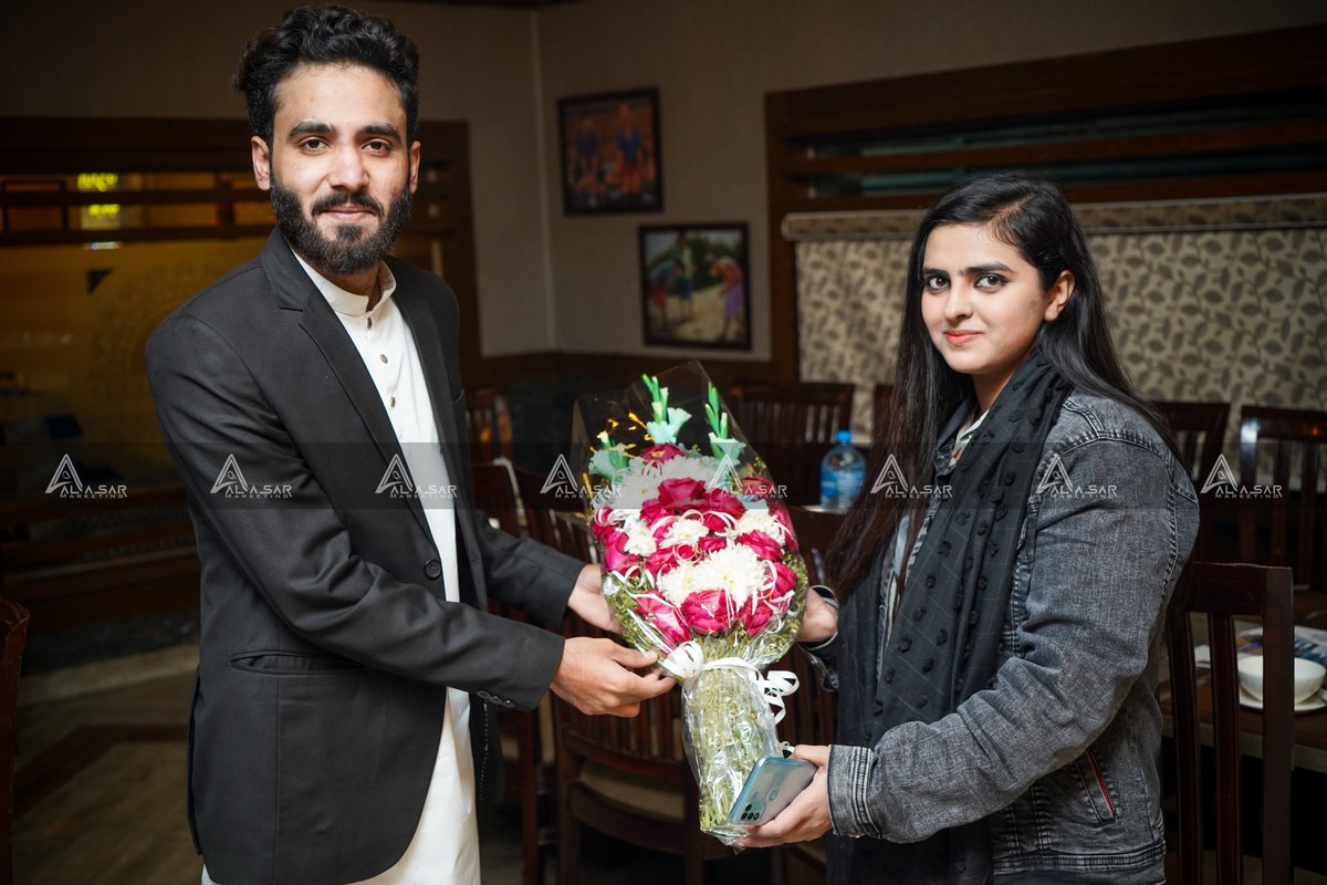 alasarmarketing's tweet photo. We are pleased To Welcome Mr. Haris Bhatti Mera Pakistan   . We believe that you can use your skills and talent to make our company reach to levels in the field of real estate Development industry and digital media marketing. 
#reels #alasardigitalevent2021 #alasar #alasarmarke https://t.co/pGS2hUlDaz
