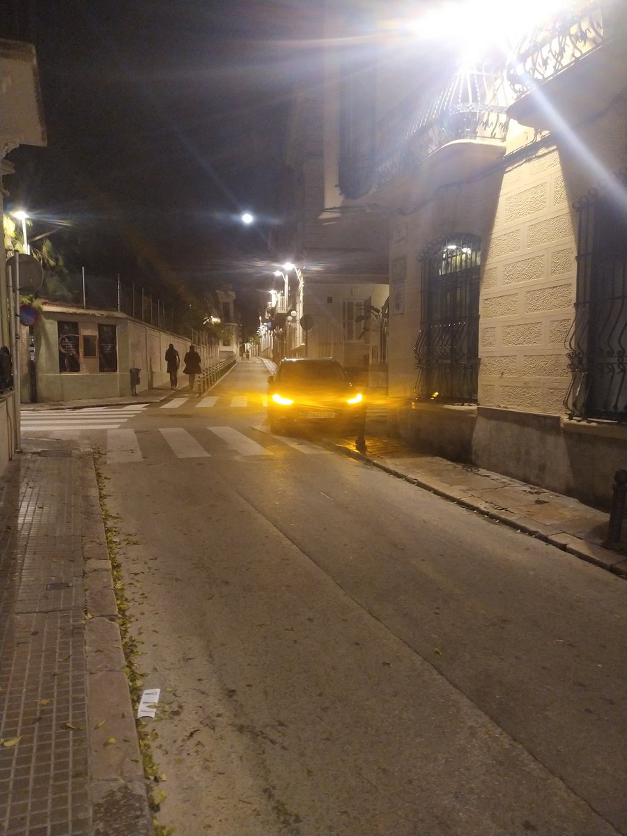 SitgesSVS's tweet photo. És això cert @policiaSitges @AjSitges ?? .. A peu de carrer sí es veu manca d'agents i infraccions comeses com aquestes fotos d'ahir a la vila, @JoseTendero_EMS https://t.co/q4LbbFaBeF