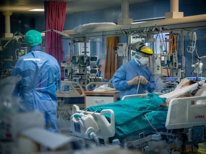 Pistoia, padre, madre e figlia  uccisi dal Covid: non erano vaccinati csera.it/8723c0e2gp