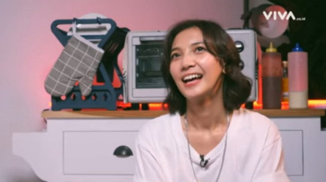 Sheila Dara Aisha Akting Totalitas Demi Dalami Peran Menyebalkan dlvr.it/SFmkLv