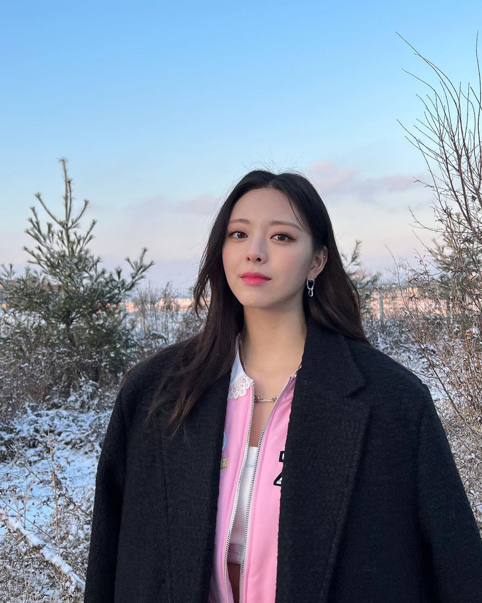 Snowing🌨🌨

#ITZY #YUNA #있지 #유나