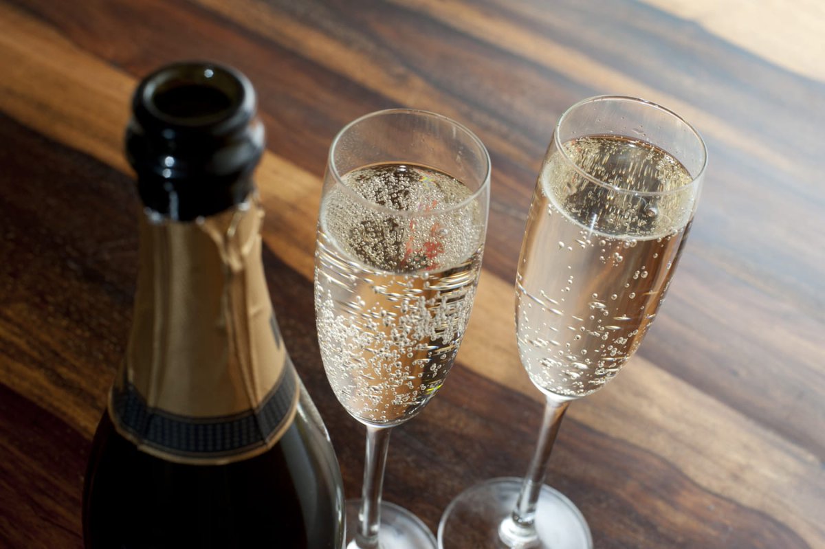 LAST TASTING FOR 2021

Join us on Wednesday with a bubbly tasting to end off 2021! We will be tasting 4 different MCC's and it promises to be a celebratory affair. 
Date: 22 Oct
Time 16:00 - 19:00
Cost: R40 p/p for the tasting
Stock up on your bubbly for Christmas and New Year🥳