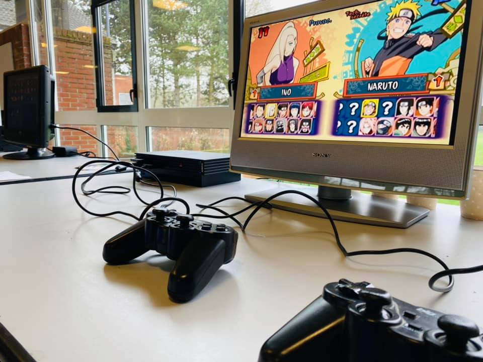 Pie_Ferrari's tweet image. 👨‍👩‍👧‍👦🕹Retour sur la journée « Vidéo Games en Famille » #Arras qui a permis de profiter de nombreux stands ludiques #RéalitéVirtuelle #DroneSoccer #Esport #Robotique #Retrogaming
✅L'accent a aussi été mis sur la #prévention pr informer les usagers des risques liés au #numérique