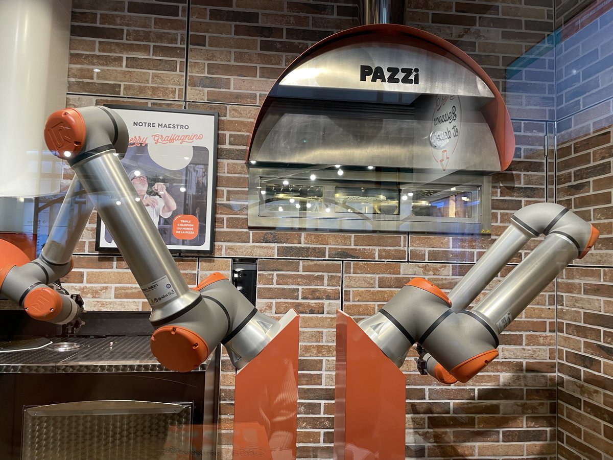 RichaMisri's tweet photo. Not just any pizza, #PAZZI pizza's are high quality pizzas made automatically and allow customization. Equally fantastic are the people in the company who want to use technology to bring the highest quality food to everyone. #robotics #quality #food https://t.co/3oYMVqKXxP