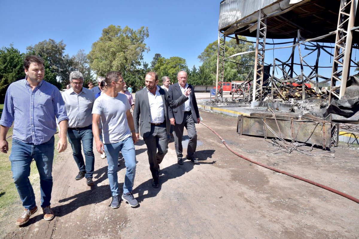 Gobierno entrega fondos a Lácteos Aurora, uno de nuestros socios, para sostener empleos tras el incendio sufrido hace un mes apymel.com.ar/socios/gobiern…